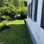 Les Coteaux